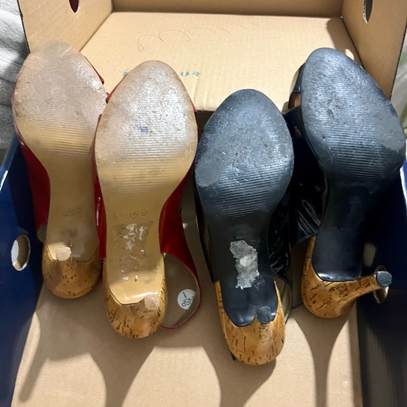 Women’s Vintage GUESS shoes 2 Pair Size 8M & 8.5 Red &Black Patent Leather - Picture 4 of 6